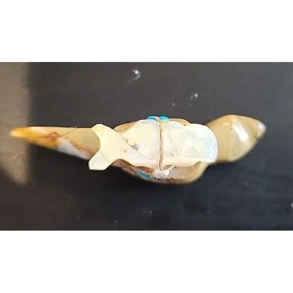 Southwest Zuni Fetish - Hawk With Fish In Talons. Stone Turquoise Small